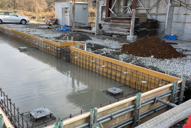 筑西市内工場敷地内にて 大貫基礎ベース打設が進んでおります。